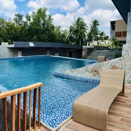 Quins Style Resort Belitung Tanjungbinga Екстер'єр фото