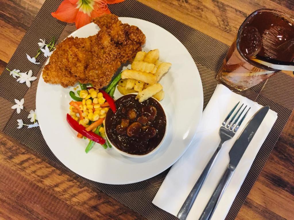 Quins Style Resort Belitung Tanjungbinga Екстер'єр фото